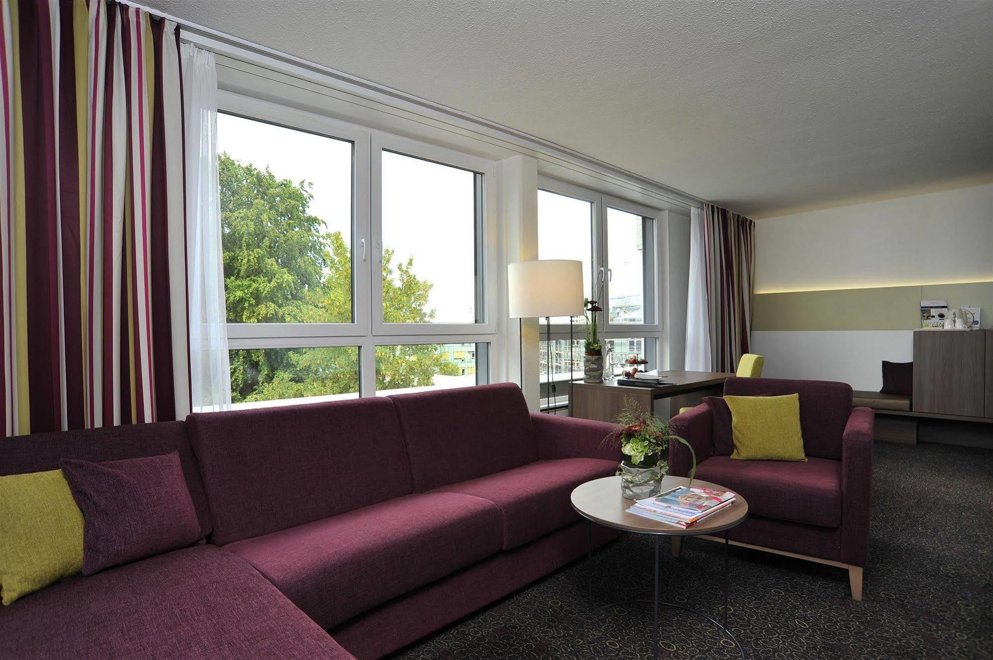 Plaza Premium Parkhotel Neu-Ulm Exterior foto